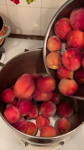 Delicious Peach Compote Recipe for Pancakes and Ice Cream