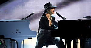 11 of Alicia Keys's Most Epic Live Performances