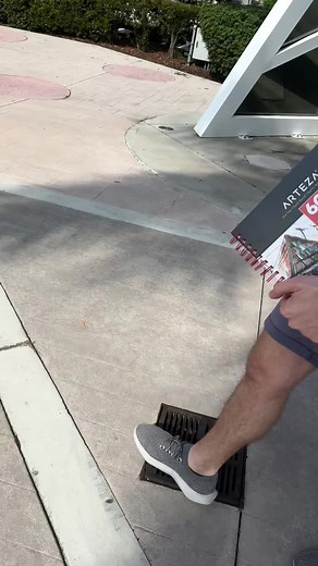 At Arteza we’re artists, OF COURSE! #imanartist #arteza #artistsoftiktok