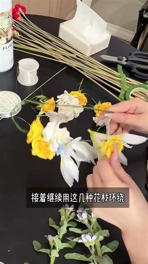 How to Make a Color-blocking Flower Headwear: Bridal Makeup Artist's Ultimate Guide