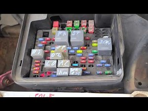 2004 GMC Sierra 1500 AC Relay, Air Conditioning Fuses & Troubleshooting