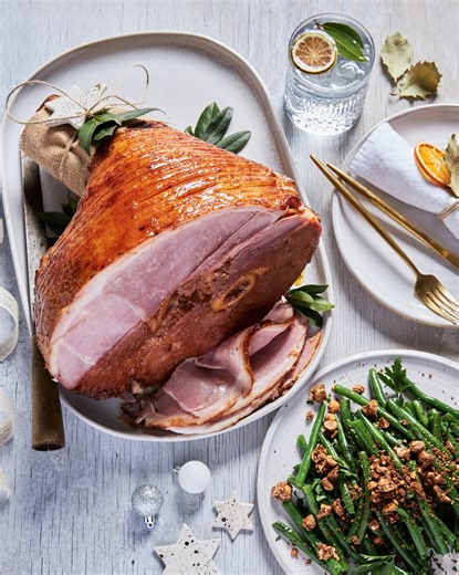 17K views · 668 reactions | Easy Christmas menu sorted: glazed ham, gingerbread beans (TRUST) and more drool worthy dishes and drinks! | Marion's Kitchen | Facebook