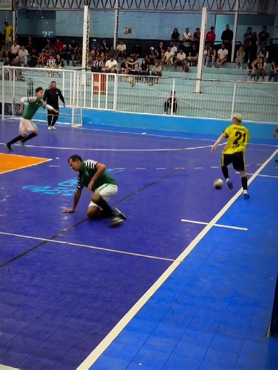 DRIBLES MÁGICOS NO FUTSAL 🔥🔥 | futsal