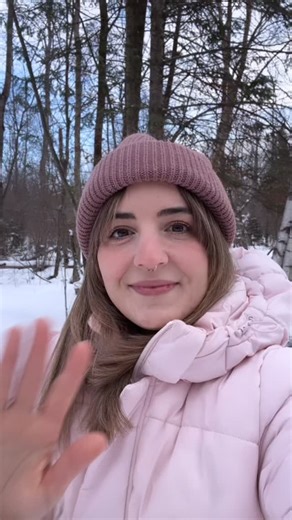 Take a crash course in winter tree ID with us 🌲 These are beginner-friendly trees which are common in Eastern Ontario! Always be 100% certain of the ID of any plant or fungi before eating it! ⚠️ Marcescence: when a tree retains its dead leaves through winter instead of dropping them in the fall 🍂 . . . #naturalistlearning #treeidentifcation #ottawanature #natureschool #wintertrees | Earth Path