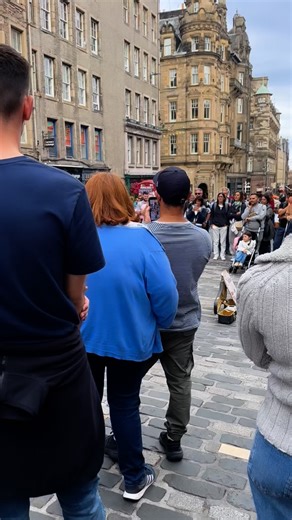Busking at Edinburgh fringe using my @jblaudio_uk speaker 💗 #busking #busker #edinburghfringe #edinburgh #shirina #streetmusician #streetmusic #jolene | Shirina Music