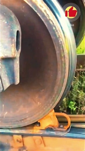 Train Wheel on Railway Track – Smooth Rail MovementTrain Wheel on Railway Track 🚆 #RailwayTechnology