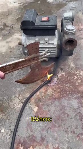 Γρήγορα συνδεόμενοι ακροδέκτες,κατάλληλοι για μαλακά και σκληρά καλώδια,απλά εισάγετε και ασφαλίστε