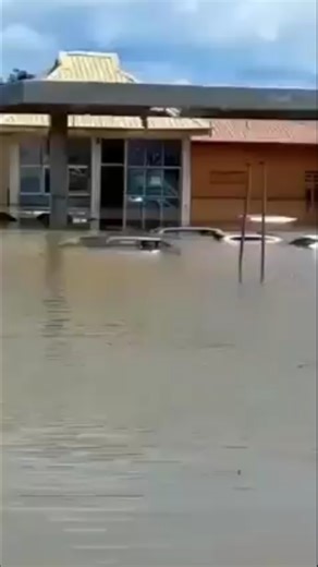 Heavy Floods In Lokoja Displace Hundreds Of People, Submerge Houses (Video) - Travel - Nairaland
