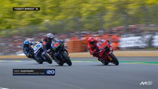 Clutch moves, brave dives, and passes that defined a spectacular season ⚔️ Let's count down on the 10 best overtakes of 2025! 🔙👀 #MotoGP | #SeasonRecap | MotoGP