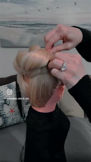 Super Easy Beginner’s Updo! #hairstyle #hair #hairtutorial #hairstyles