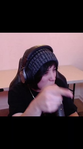 Hilarious Quackity Impersonation-Funny Hair Reveal Video