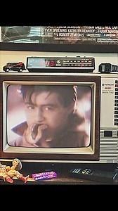 Don’t forget the ketchup today 🌭And yes, that’s Matt LeBlanc in a 1980s Heinz commercial! | Rerun The 80s