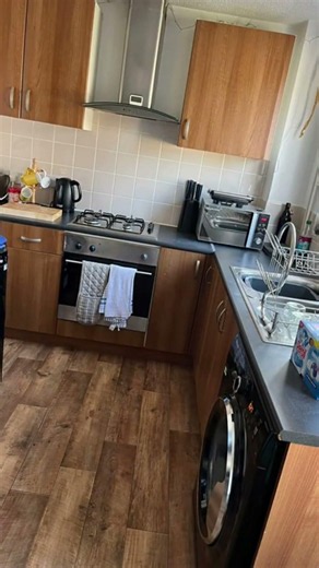 ✨ YOUR AIRBNB DESERVES A 5-STAR CLEAN! ✨