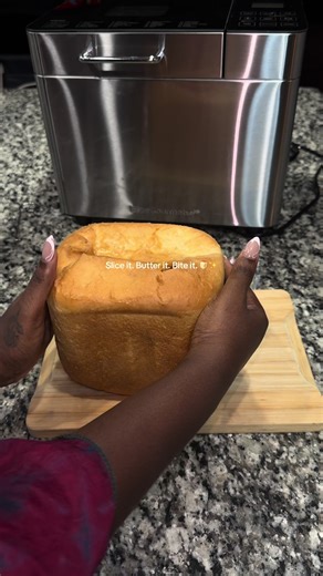 Fast forward a few hours... BAM! Fresh bread, golden and fluffy like a dream. Slice it up, slather on some butter, maybe a little jam... #spotlightfinds #freeshipping #breadtok #breadmachine #foryou #bread #homemade