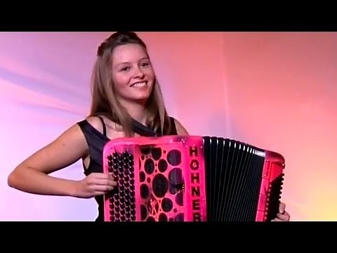 Cool Accordion Girls - accordeon music mix acordeon crazy power players Akkordeon fisarmonica