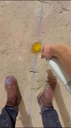 JARGON BUSTING – PRE-MARK This week’s jargon busting is a pre-mark also known as setting out. WHAT❓A pre-mark involves marking out onto the sub floor a grid either 600mm x 600mm or 1200mm x 1200mm and Indelibly marking pedestal locations. WHERE ❓This is applied to the sub floor prior to services or the raised floor being installed. WHY ❓ It sets out and clearly indicates to the contractor fitting all low level services where to avoid clashes with where our pedestals will be. By reducing clashes 