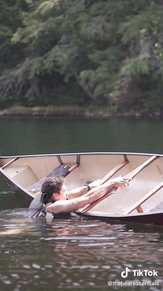 Lifesaving Canoe Tip! #canoe #canoecamping #solocanoe #canoeing | canoeing