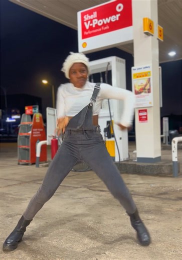 Addi Queen: Jamaican Dancehall Vibes Unleashed