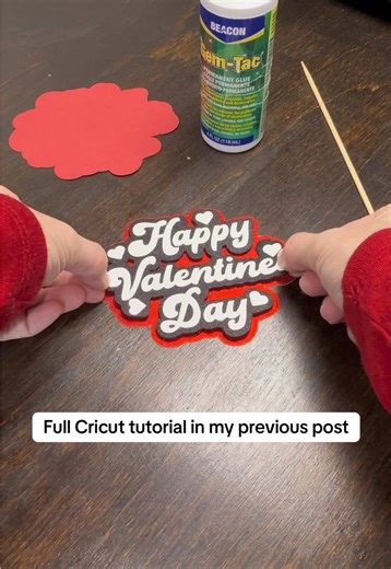 Learn how to make floral picks, centerpieces, or cake toppers like this for Valentine’s Day! ❤️ Check out my previous video for a full Cricut Design Space tutorial. Follow & save for more! Font used: Mainstay (DaFont) Check out my pinned post for a FREE font tutorial #cricut #tutorials