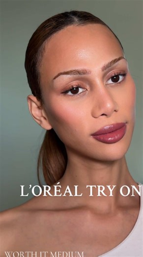 Trying LOréal Paris Color Riche Lipsticks