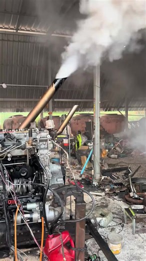 Diesel Engine Testing .. . Follow for More Mechanics/Mechanical Principal, Science and Technology Videos. Like❣️ comments📋 Share📤 . #dieselengine #enginerepair #engines #mechanics #mechanical