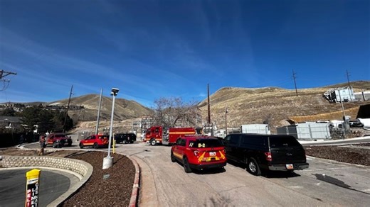 5-acre fire breaks out in foothills behind University of Utah