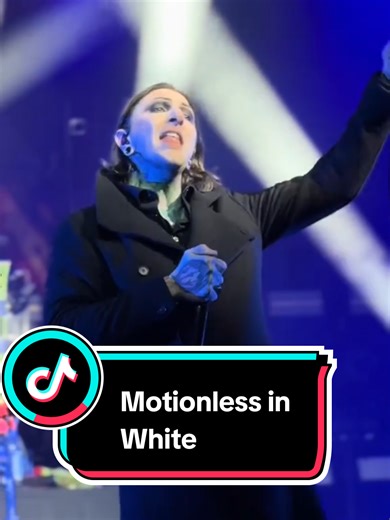Motionless in White, los sigues por lo visual o por lo que escuchas? #motionlessinwhiteband #chrismotionless #metal #debat #estadosunidos @Motionless on whithe
