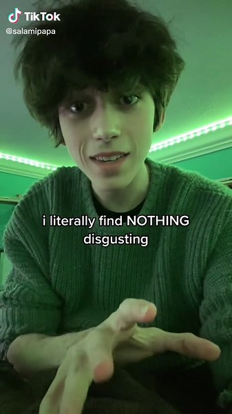 I Find Nothing Gross: Makeup Tutorial Audio Original