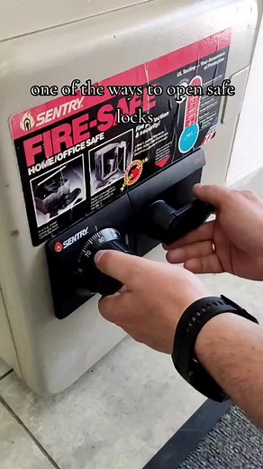 one of the ways to open safe locks) #decoder #locksmiths #locksmith #opensafe #safelock #lockpick #safe #elitelocksmiths #locksmithsolution