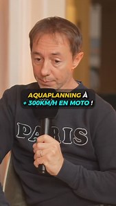 Terrifiant 😰 ➡️ Foncez voir l’épisode d’Olivier Jacque disponible en vidéo et en audio sur le podcast « Dans La Boîte à Gants » ! 🤝 : @autosphere #motogp #accident #aquaplanning | Dans La Boîte à Gants