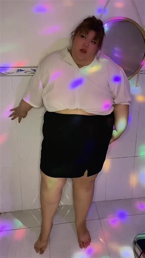 Rin Returns: Stylish Outfit and Dance Moves