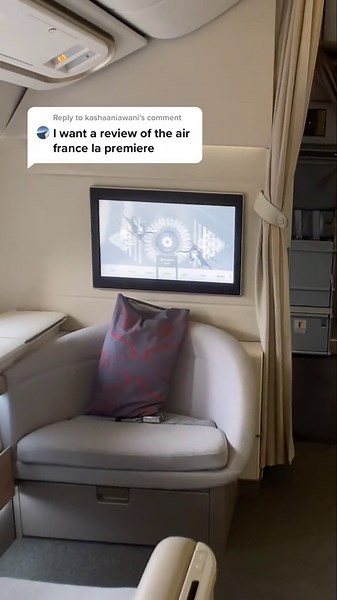 Inside Air France La Premiere: Is first class really that private?