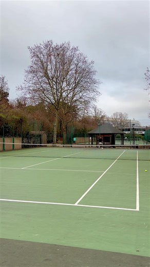 Dans l’exercice de mon backhand #tennisbackhand #backhand #reverstennis #tennislifestyle