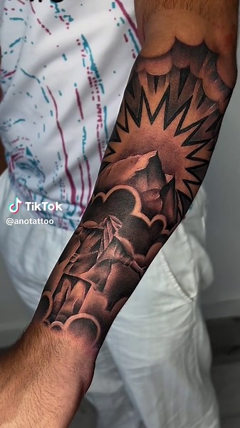 Kreative Unterarm Tattoo Ideen für Individualität