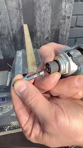 1M views · 1.2K reactions | How Makita Impact works close up #tip #tips #lifehack #lifehack #stye #reels #shorts #wood #woodworking #handmade #design #art #woodwork #carpenter #woodart #interiordesign #homedecor #furniture #home #diy #decor #carpentry #ToolTips3 #tool_tips #tooltips #tools #creative #fy #tricks | Tool_Tips | Facebook