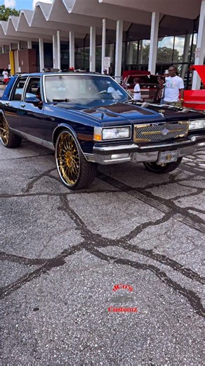 3.5K views · 192 reactions | Blue Brougham Box Chevy came through Nasty Beatin hard tuckin 28” Gold @artiswheels ‍ #chevrolet #capriceclassic #brougham #boxchevyworld #artiswheels #certifiedsummercarshow | Jco’s Customz LLC | Facebook