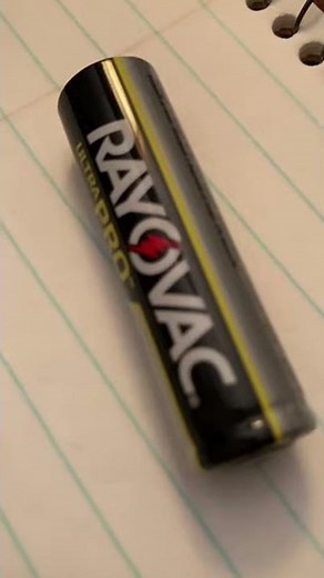 Clicking alkaline battery