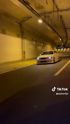 Toyota Chaser JZX100 - Japanese Drift Car Showcase