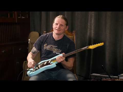 Vintage Guitars V6M24 and V6MR US PRO SHOP Demonstration
