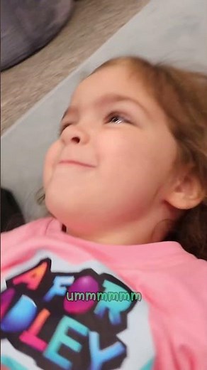 NiKO turns into a TOMATO!! chef dad serves the pink monkey customer at adleys crazy restaurant!