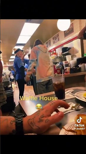 Female Women Throws the plate on over the floor in front of the employee at Waffle House