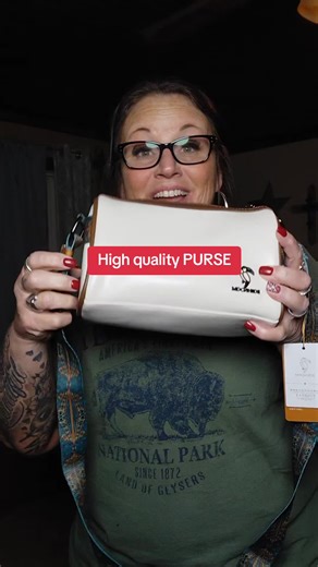 Leather purse for any day or even evwryday!#handbag#leatherpurse#crossbody#ladiesaccessories @DERMASHINE