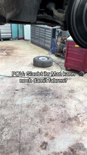 Noch einpar Kilometer kann man noch damit fahren oder? 😂😂Muss sich ja lohnen ##kfzmechatroniker##azubi##foryoupage❤️❤️##fyp##deutschland