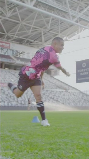 the world's FASTEST rugby pass!