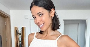 Bikini de tiritas y a puro beboteo: el video de Maypi Delgado que le dio más fuego al calor