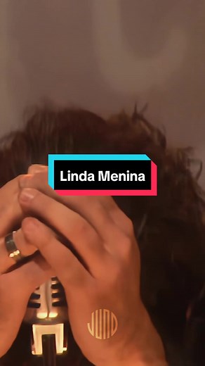 • Linda Menina - DVD Acústico e Ao Vivo (Banda Rosa de Saron) • . . . . . . . . . . . #bandarosadesaron #rosadesaron #guilhermedesá #acusticoeaovivo #rosadesaronacustico #rockcristão #rockcristao #rock #cristão #cristao