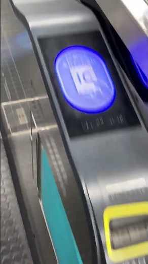 ポートライナー(神戸新交通) 日本信号GX-8改札機 動作シーン集 貿易センター駅・三宮駅