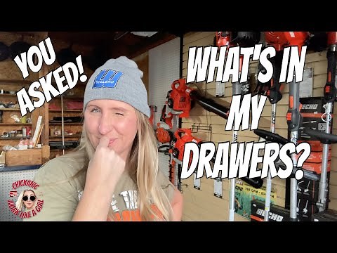 A PEEK INSIDE MY DRAWERS!!