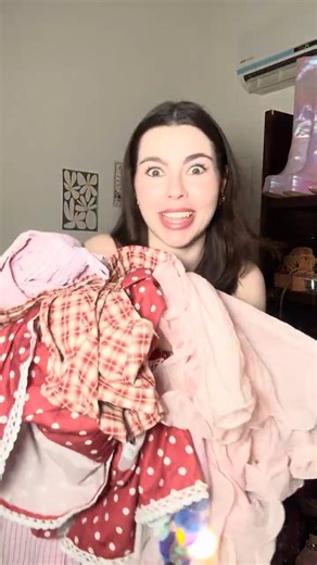 Rating NEW CLOTHES 😱✨