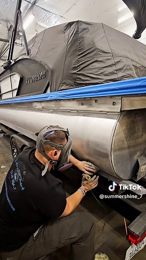 Metal Polishing for Pontoon Boats: A Complete Guide